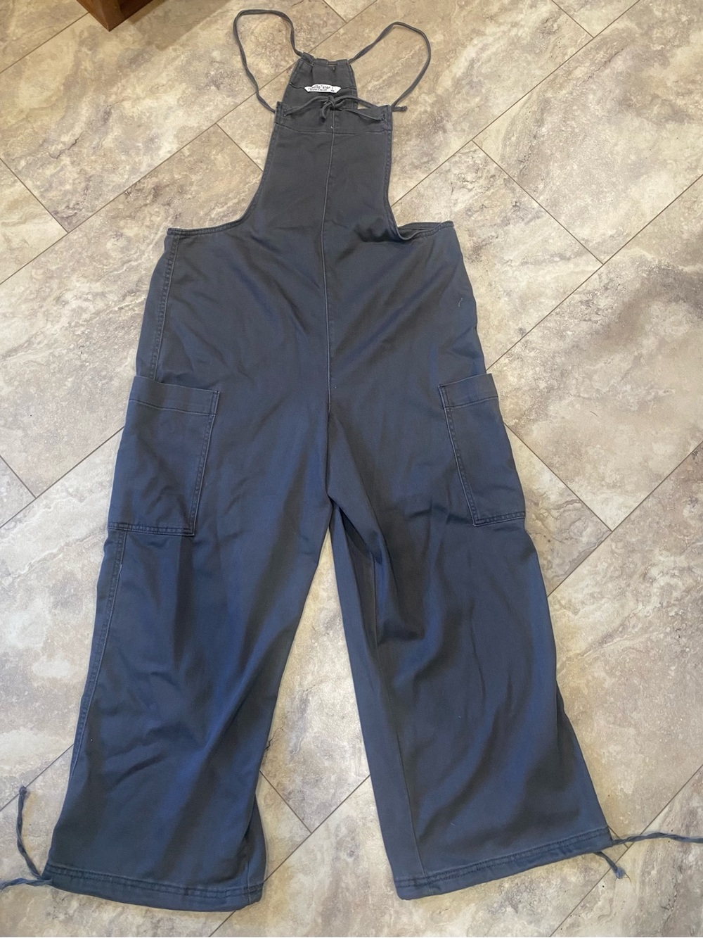 Gray Wide-Leg Utility Jumpsuit with Cargo Pockets